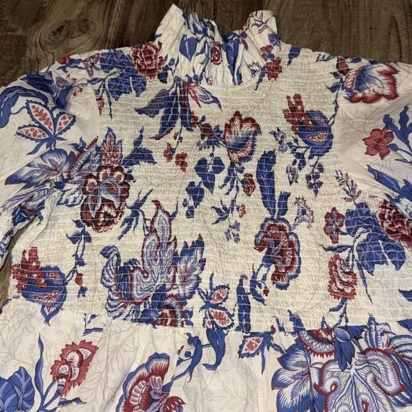 TUCKERNUCK Cream Heirloom Floral Short Sleeve Rowen Blouse - Picture 3 of 5